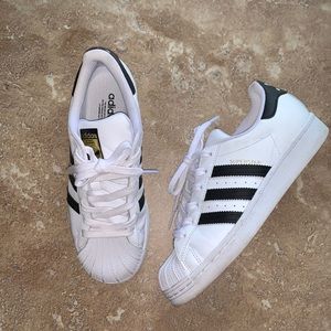 Adidas Superstar